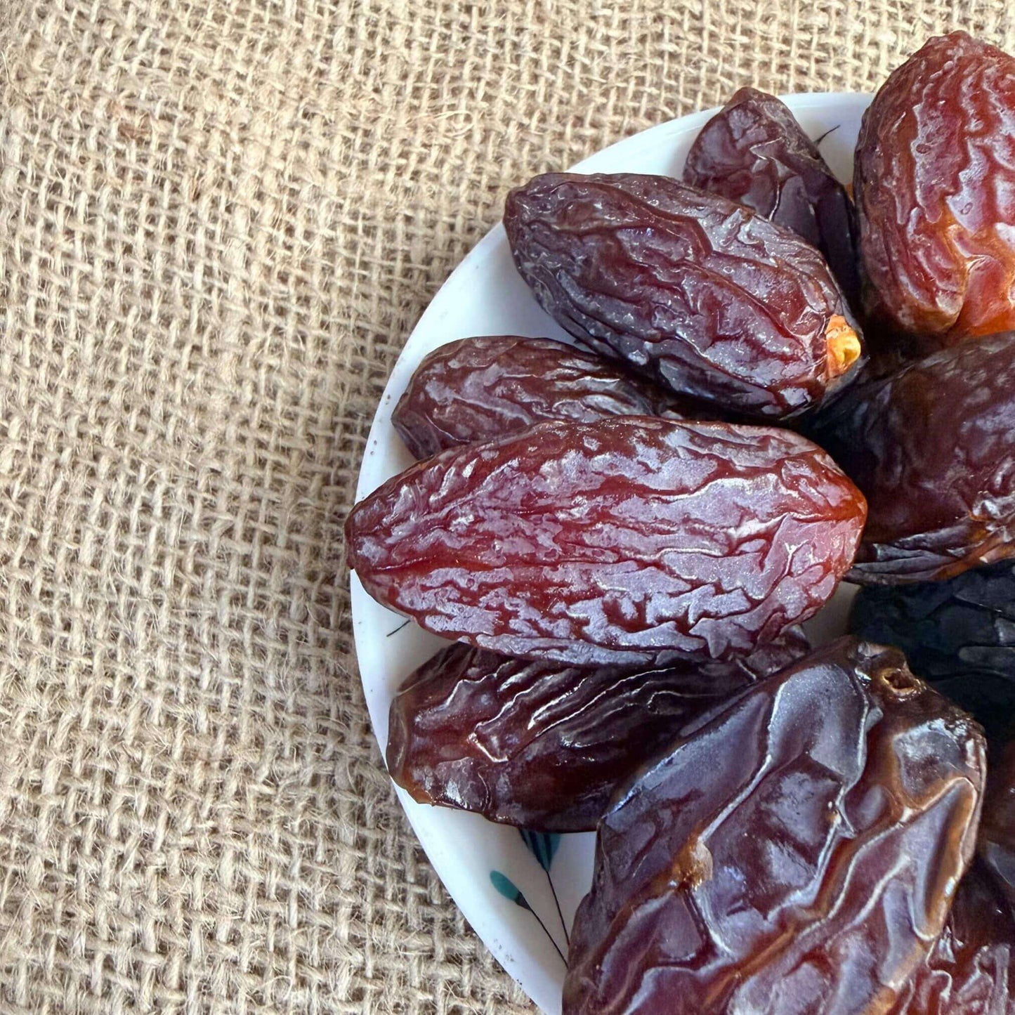The Staple Kaka Medjool Dates