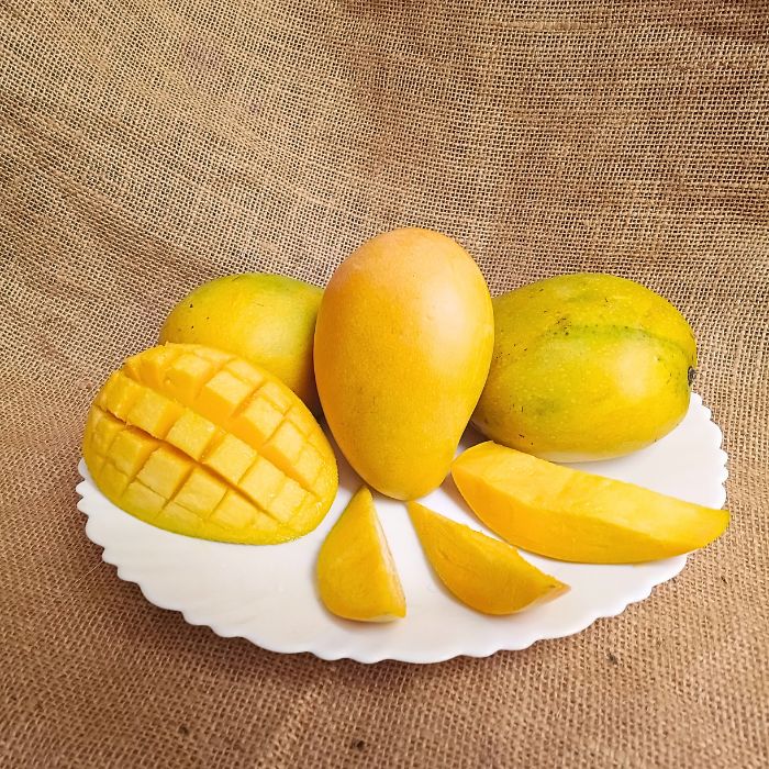 Safeda( Banganapalli) Mangoes - Andhra/ TN The Staple Kaka
