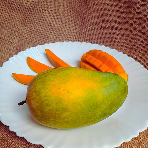 Gir Kesar Mangoes | Naturally Ripened | TSK