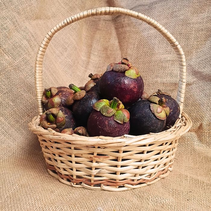 Mangosteen – Premium Kerala Mangosteen | The Staple Kaka