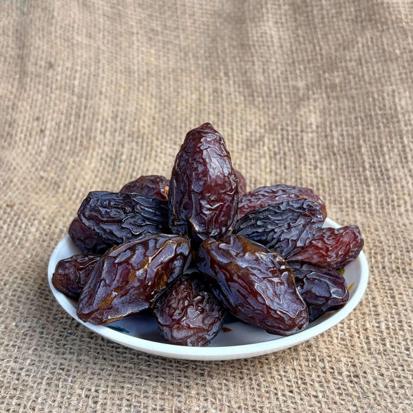 Medjool Dates - Premium & Natural | The Staple Kaka